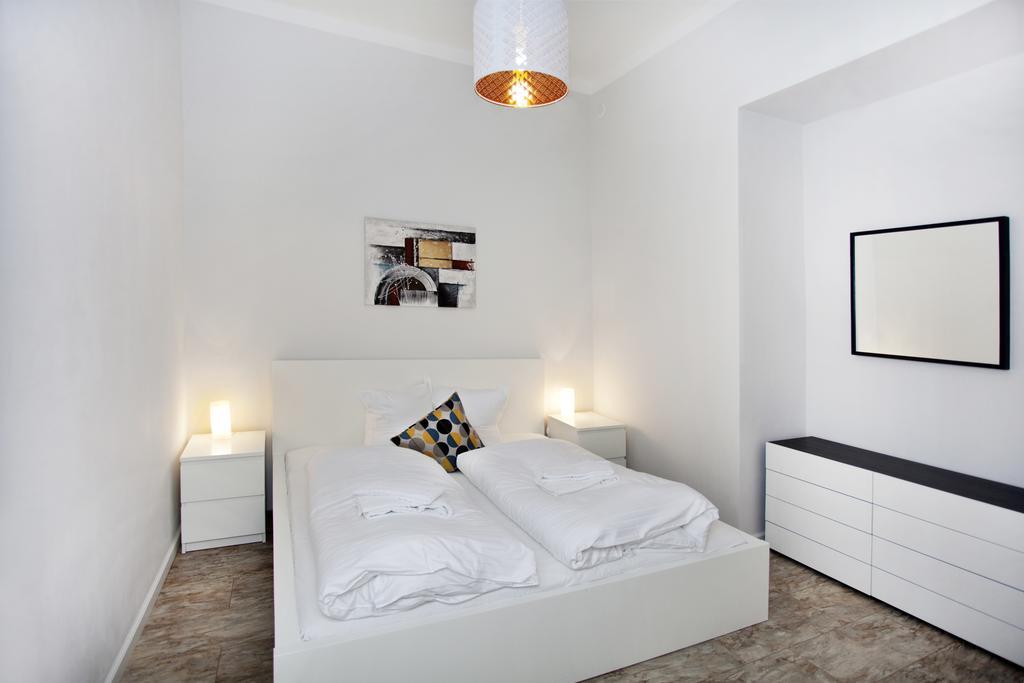 Celebration Flat By Ruterra Apartment Praha Ruang foto